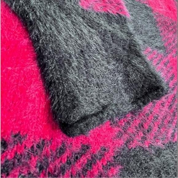 SO Red/Black Checkered Fluffy Soft Long Sweater - Picture 3 of 13